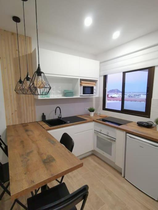 Apartamento Con Vistas Al Mar En El Centro De Corralejo Esterno foto